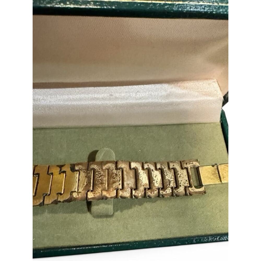 Vintage Gucci 3000M Gold Tone Swiss Quartz Watch w/ Box - Picture 6 of 11